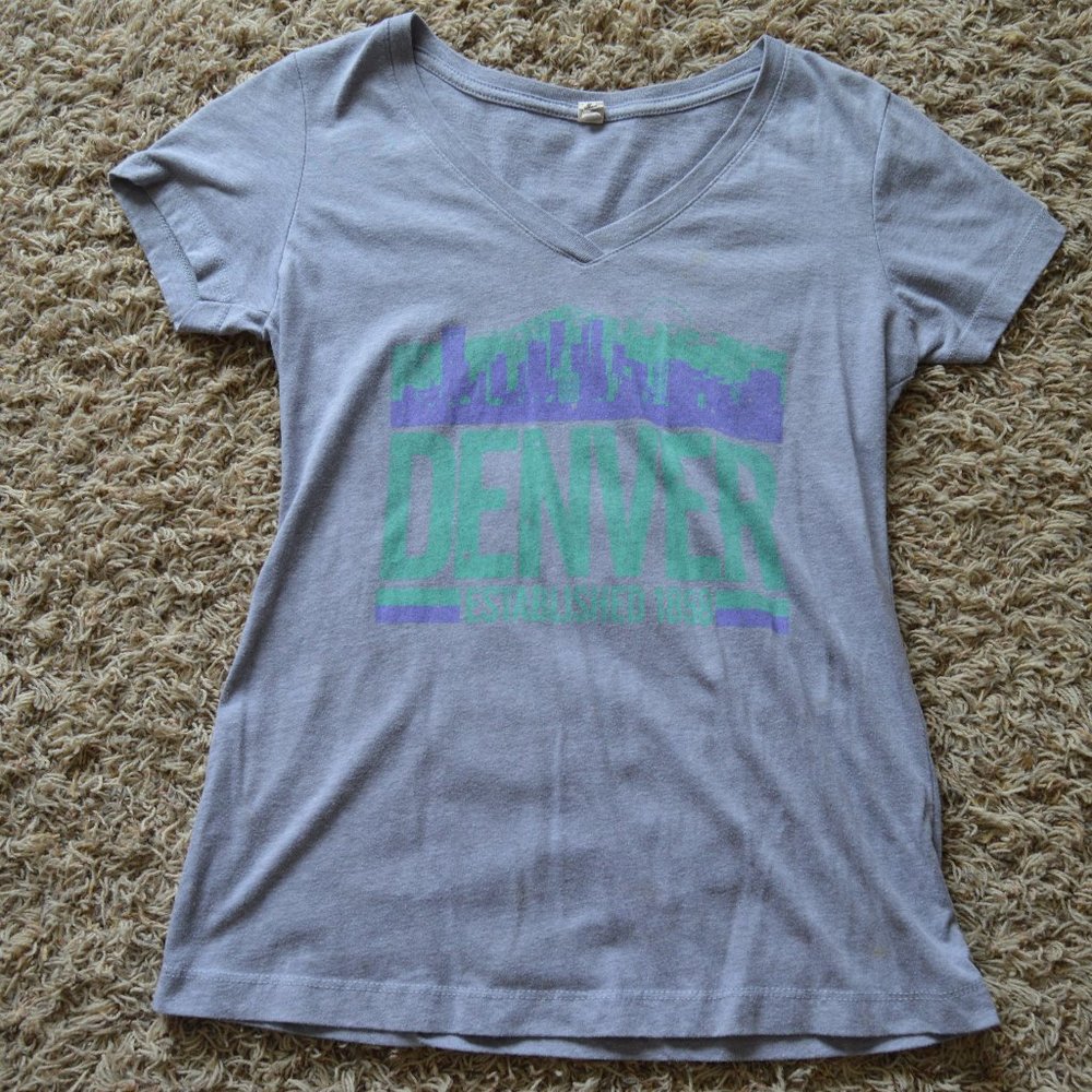 Denver Established 1858 T-Shirt Size Medium
